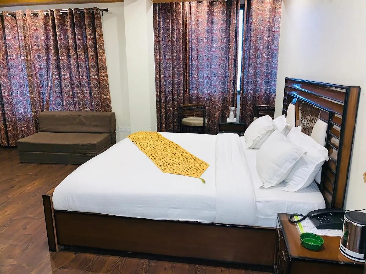 Dusk N Dawn Hotel Shimla